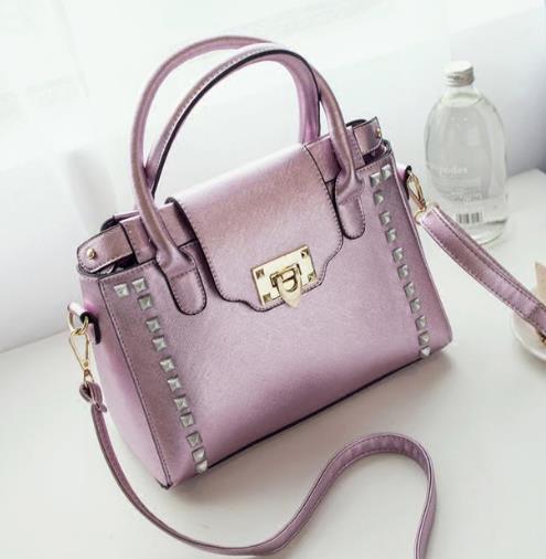 高颜值欧美流苏杀手包搭配：个性时尚杀手包分享