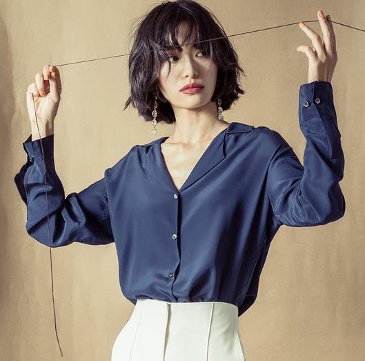 牛仔裤搭配雪纺七分袖衬衫:6款休闲时尚衬衫分享 牛仔裤搭配雪纺七分袖衬衫:6款休闲时尚衬衫分享