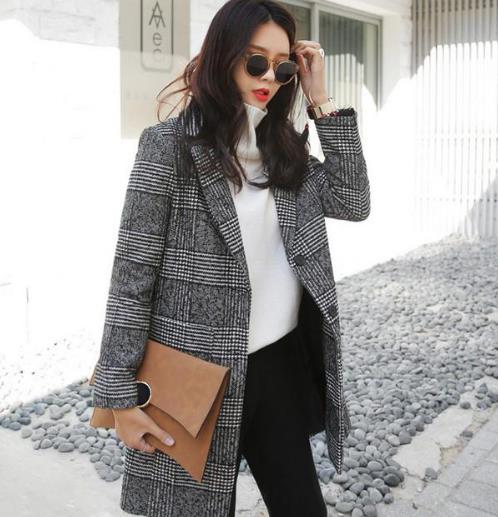 2017年最新潮的几款手拿包:时髦洋气又吸睛(图) 2017年最新潮的几款手拿包:时髦洋气又吸睛(图)