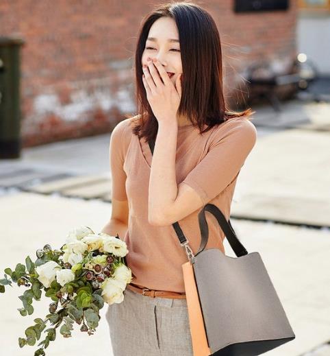 今年值得入手的链条包：加厚牛皮压花链条包推荐