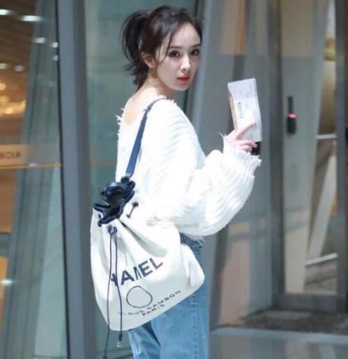 杨幂同款双肩帆布包：时尚洋气百搭双肩包推荐（图）