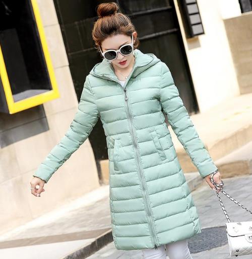 加厚长款羽绒服搭配牛仔裤彰显时尚潮流范儿（图）