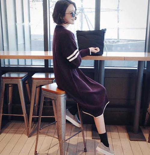 外穿内搭都好看的彩色条纹针织连衣裙：时尚减龄