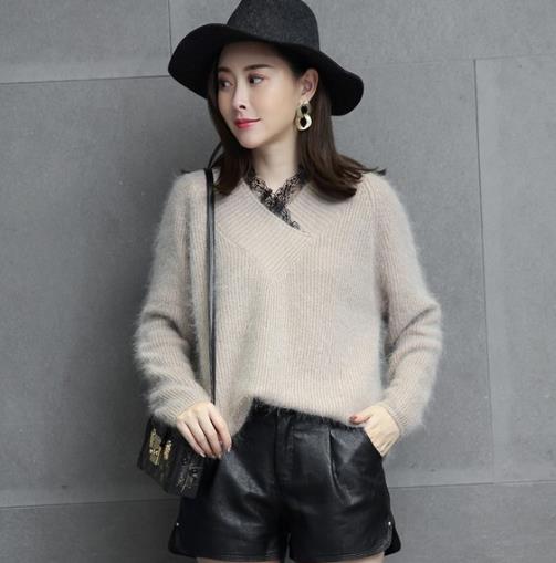 几何图形蝙蝠袖毛衣搭配牛仔裤:满满少女心(图) 几何图形蝙蝠袖毛衣搭配牛仔裤:满满少女心(图)