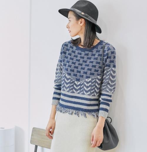 几何图形蝙蝠袖毛衣搭配牛仔裤：满满少女心（图）