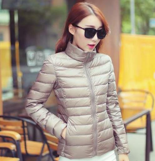 围巾款轻薄型修身中长款羽绒服:简约时尚显气质 围巾款轻薄型修身中长款羽绒服:简约时尚显气质