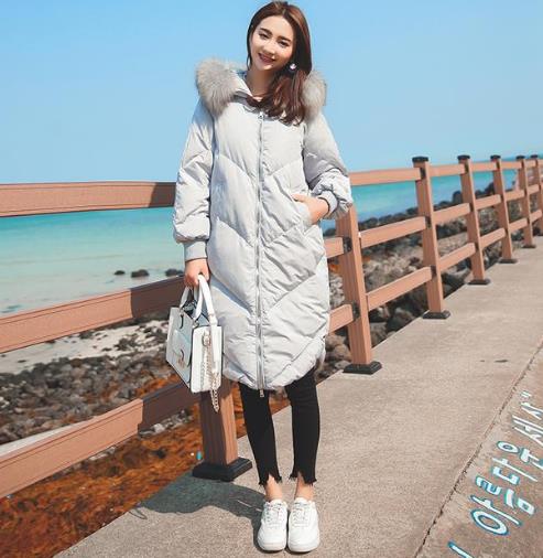 御寒保暖必备羽绒服：韩版直筒茧型羽绒服搭配（图）