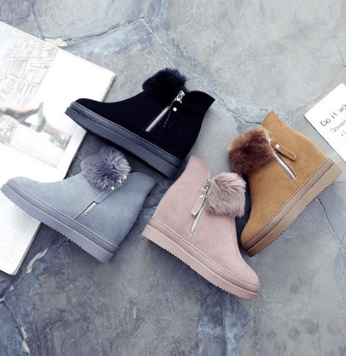 今年新款木耳边撞色粗跟靴：显瘦减龄粗跟靴推荐