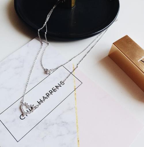 气质玫瑰金四叶草项链：时尚个性项链搭配（图）