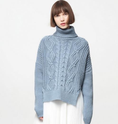 	
高领纯色针织衫的多种搭配：时尚减龄针织衫推荐
