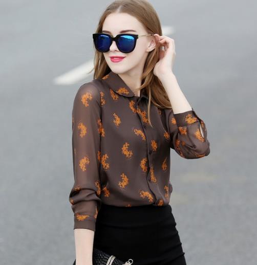 内搭衬衫推荐：学院风休闲刺绣格子衬衫搭配（图）