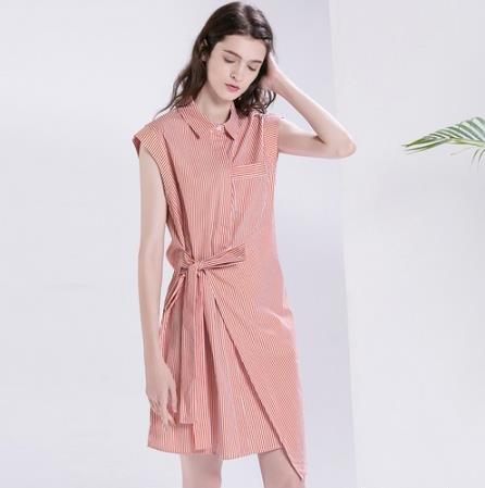 小立领蕾丝蛋糕裙怎么搭配:打造夏日时尚甜美风 小立领蕾丝蛋糕裙怎么搭配:打造夏日时尚甜美风