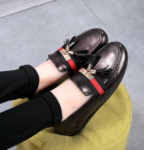 优雅大方的流苏平底鞋：舒适时髦平底鞋推荐（图）