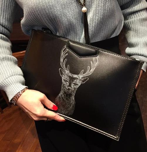 2017新款原创手拿包:5款手拿包打造时尚潮流(图) 2017新款原创手拿包:5款手拿包打造时尚潮流(图)