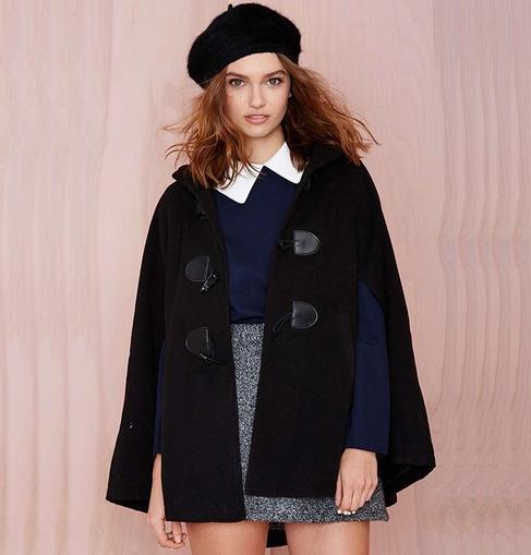 时髦惊艳就数双排扣斗篷大衣:端庄优雅大衣分享 时髦惊艳就数双排扣斗篷大衣:端庄优雅大衣分享