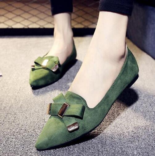 5款神奇显高超自然的绒面浅口平底单鞋搭配推荐 5款神奇显高超自然的绒面浅口平底单鞋搭配推荐