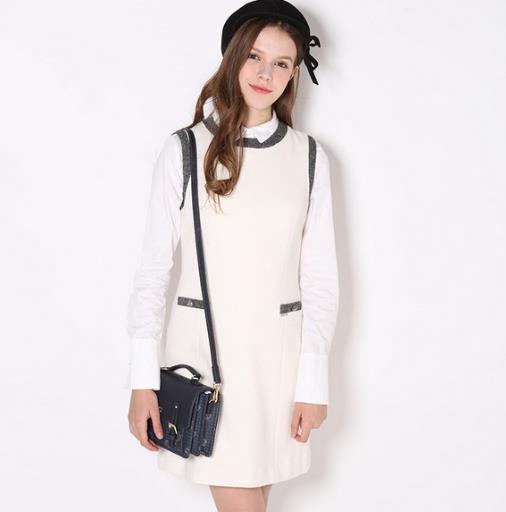 灯笼袖收腰连衣裙搭配链条包:甜美减龄复古风 灯笼袖收腰连衣裙搭配链条包:甜美减龄复古风