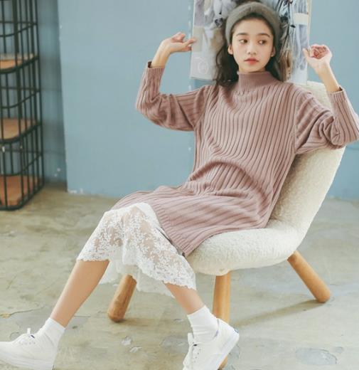 毛呢大衣搭配蕾丝拼接连衣裙:简约又优雅(图) 毛呢大衣搭配蕾丝拼接连衣裙:简约又优雅(图)