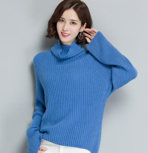 荷叶边收腰打底衫搭配毛呢大衣:优雅又性感(图) 荷叶边收腰打底衫搭配毛呢大衣:优雅又性感(图)