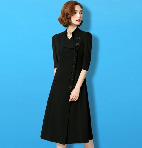 网纱蕾丝层叠一步裙这样搭配外套彰显优雅气质（图）