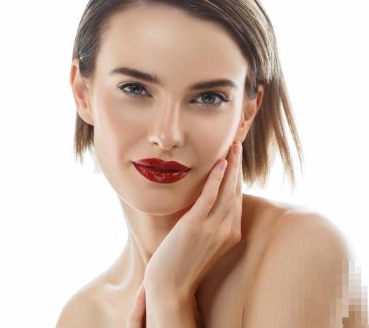 女生圆脸适合什么短发发型才显脸小显清纯（图）