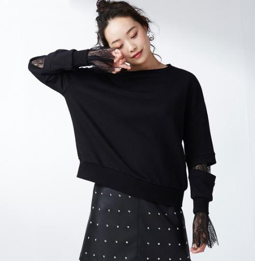 丝绒刺绣喇叭袖卫衣怎么搭配才能够甜够新潮（图）