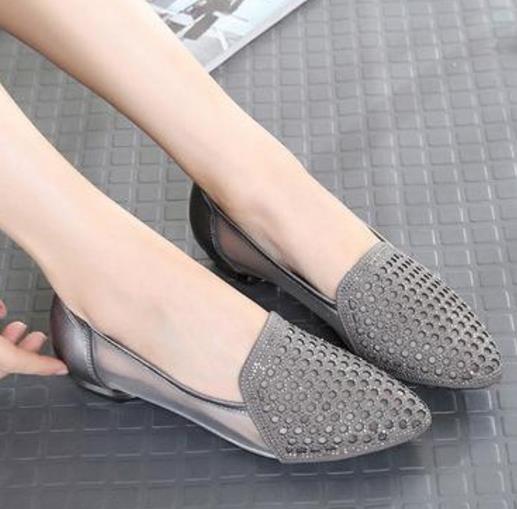 高跟鞋的多种搭配:百搭时尚高跟鞋彰显女人味 高跟鞋的多种搭配:百搭时尚高跟鞋彰显女人味