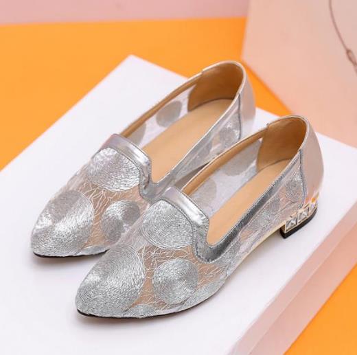 高跟鞋的多种搭配:百搭时尚高跟鞋彰显女人味 高跟鞋的多种搭配:百搭时尚高跟鞋彰显女人味