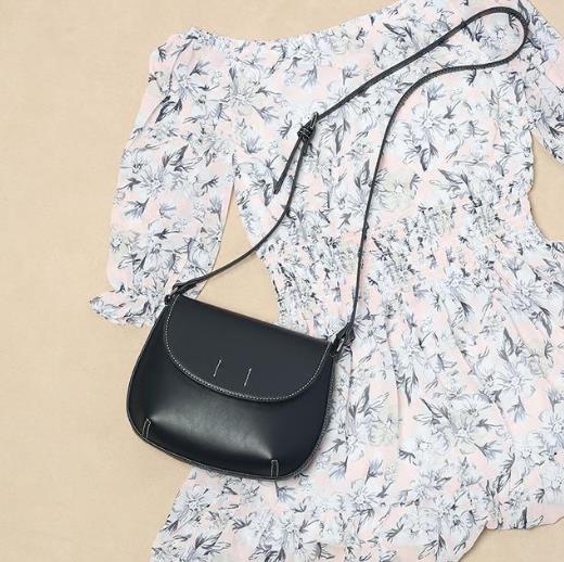 迷你韩版斜挎包怎么搭配:简约时尚斜挎包分享 迷你韩版斜挎包怎么搭配:简约时尚斜挎包分享