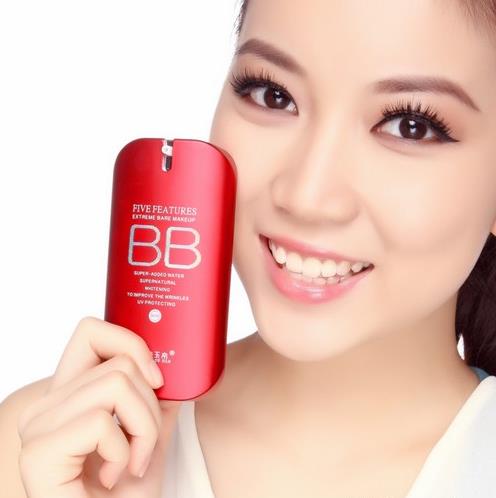 BB霜该怎么选择：保湿美白精纯矿物BB霜推荐（图）