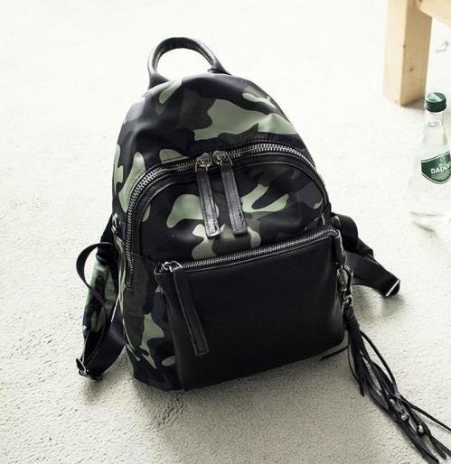 这几款凸显时髦感的简约迷你百搭韩版双肩包（图）