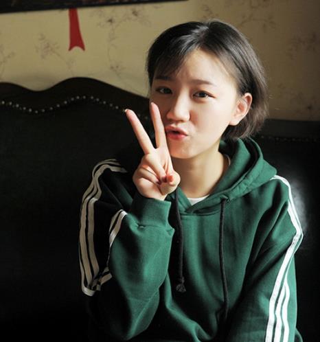 潮人必备时尚卫衣：5款个性减龄连帽卫衣搭配（图）