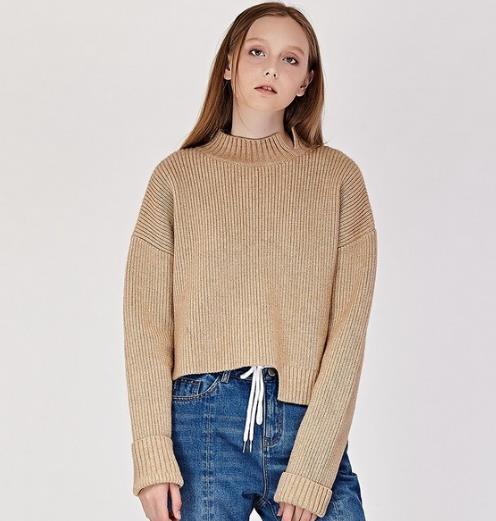 2017新款不对称短款羽绒服搭配：个性又时髦（图）