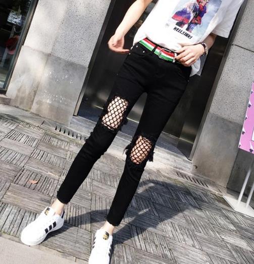 今年超流行破洞牛仔裤:5款牛仔裤打造时尚潮流 今年超流行破洞牛仔裤:5款牛仔裤打造时尚潮流