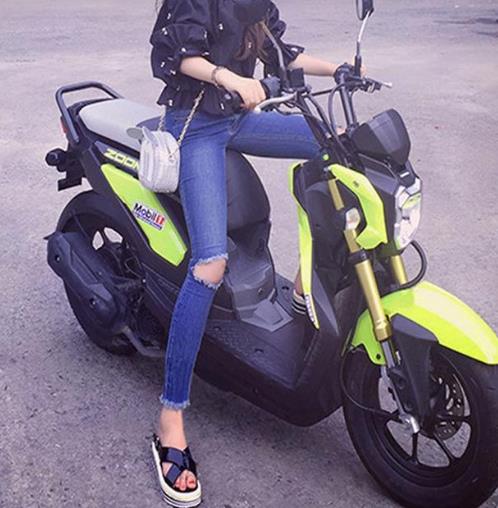 今年超流行破洞牛仔裤：5款牛仔裤打造时尚潮流