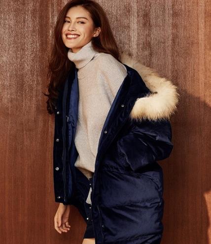 这几款时尚破洞高腰吊带裤搭配打造气质女神范儿