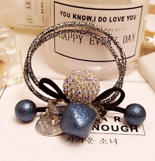 清新气质的5款小饰品：韩国水钻兔耳朵头绳（图）