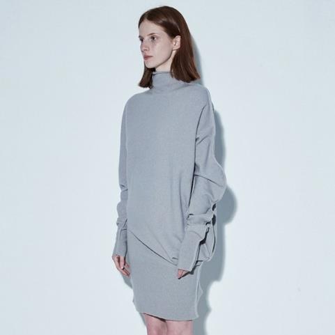 针织连衣裙如何搭配显气质：气质连衣裙搭配推荐