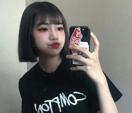 女生最喜欢的还是这些短发:减龄气质短发发型 女生最喜欢的还是这些短发:减龄气质短发发型