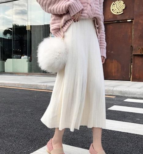冬天太冷不能穿裙子？裙装有遮肉显瘦的效果（图）