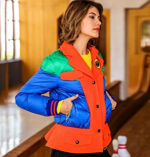 翻领毛呢大衣怎么搭配才能减龄又不失优雅(图) 翻领毛呢大衣怎么搭配才能减龄又不失优雅(图)