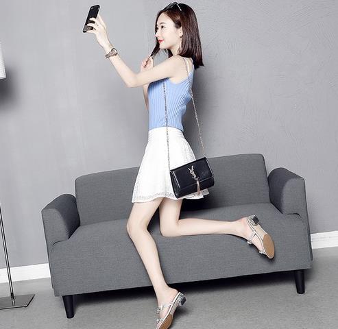 一字拖牛皮蝴蝶结拖鞋:5款拖鞋彰显复古风 一字拖牛皮蝴蝶结拖鞋:5款拖鞋彰显复古风