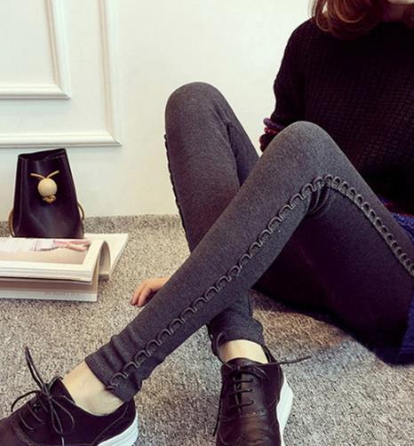 懒癌重度女生，一条高腰显瘦打底裤足够过冬（图）