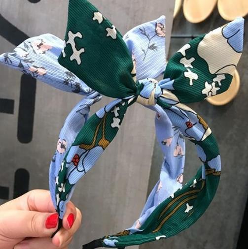 2018最时尚饰品:甜美气质花朵细假耳环发箍(图) 2018最时尚饰品:甜美气质花朵细假耳环发箍(图)