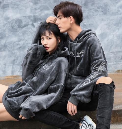 两个人的温暖才刚刚好:高领纯色情侣毛衣(图) 两个人的温暖才刚刚好:高领纯色情侣毛衣(图)