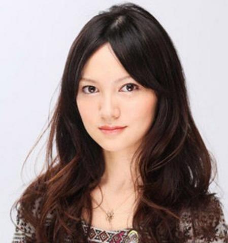 休闲甜美风的心机马尾辫的扎法(图) 休闲甜美风的心机马尾辫的扎法(图)