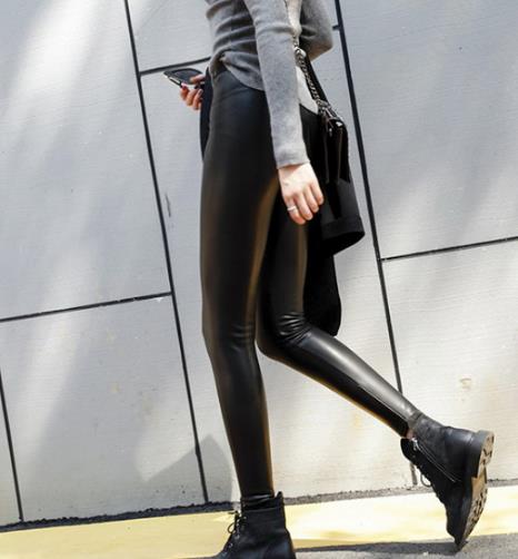 冬日美少女离不开打底裤：打底裤穿搭示范（图）