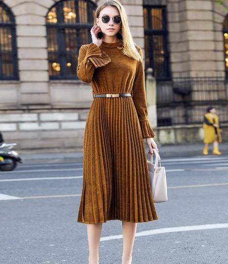 时髦精们都在穿2018最流行的面包羽绒服（图）