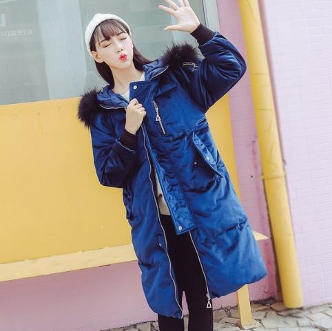 过冬就选金丝绒羽绒服：个性羽绒服又不失优雅（图）