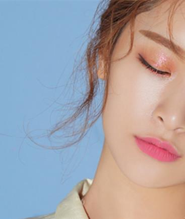 脸上老长痘痘怎么办：这些习惯导致反复发作（图）